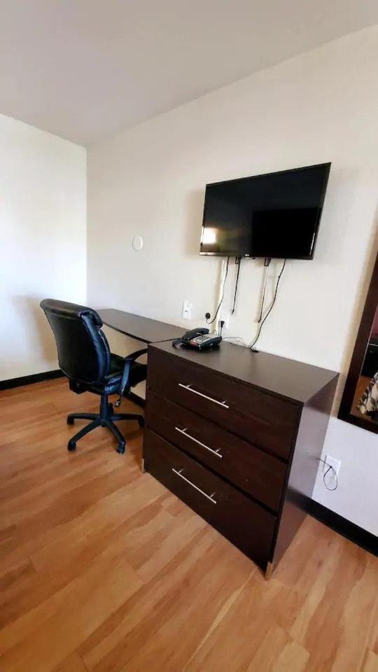 Sacramento Inn & Suites North Highlands المظهر الخارجي الصورة